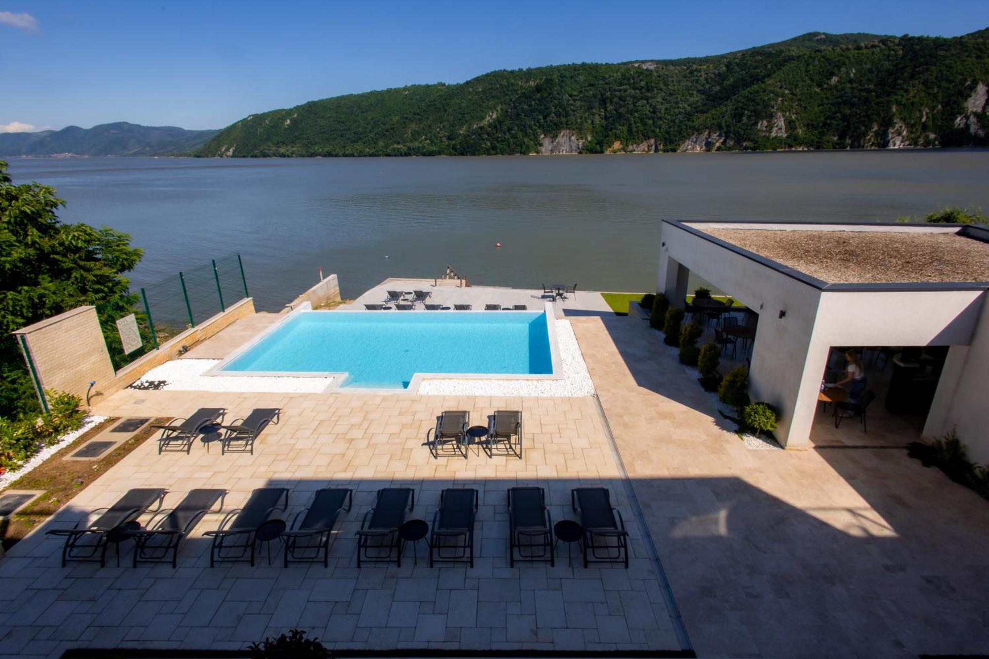 מלון Ieşelniţa Yrys House - Adults Only מראה חיצוני תמונה
