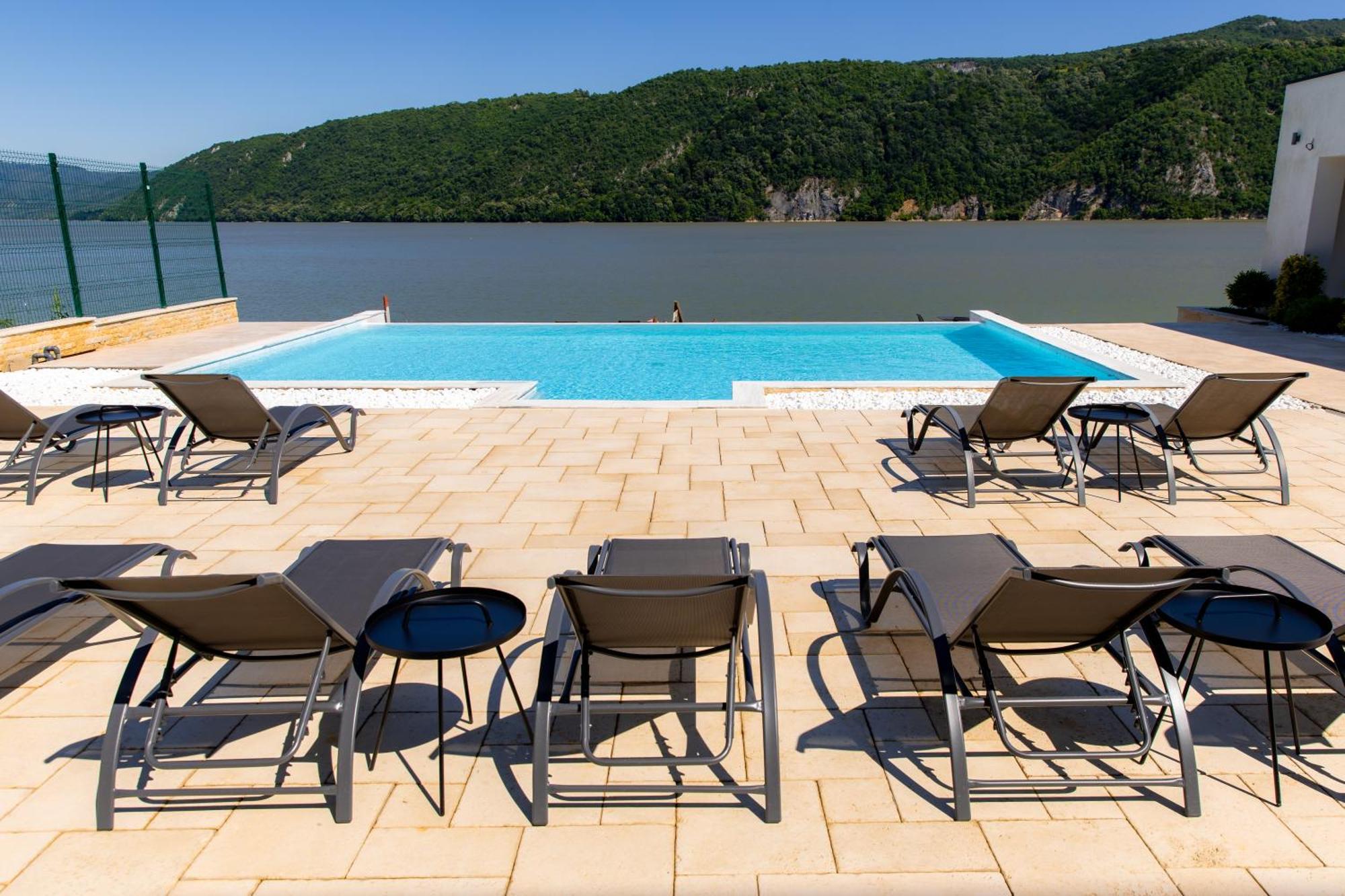 מלון Ieşelniţa Yrys House - Adults Only מראה חיצוני תמונה
